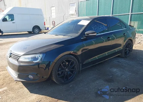 2013 Volkswagen Jetta 2.0L Tdi from USA, damaged, VIN 3VWLL7AJ8DM441878